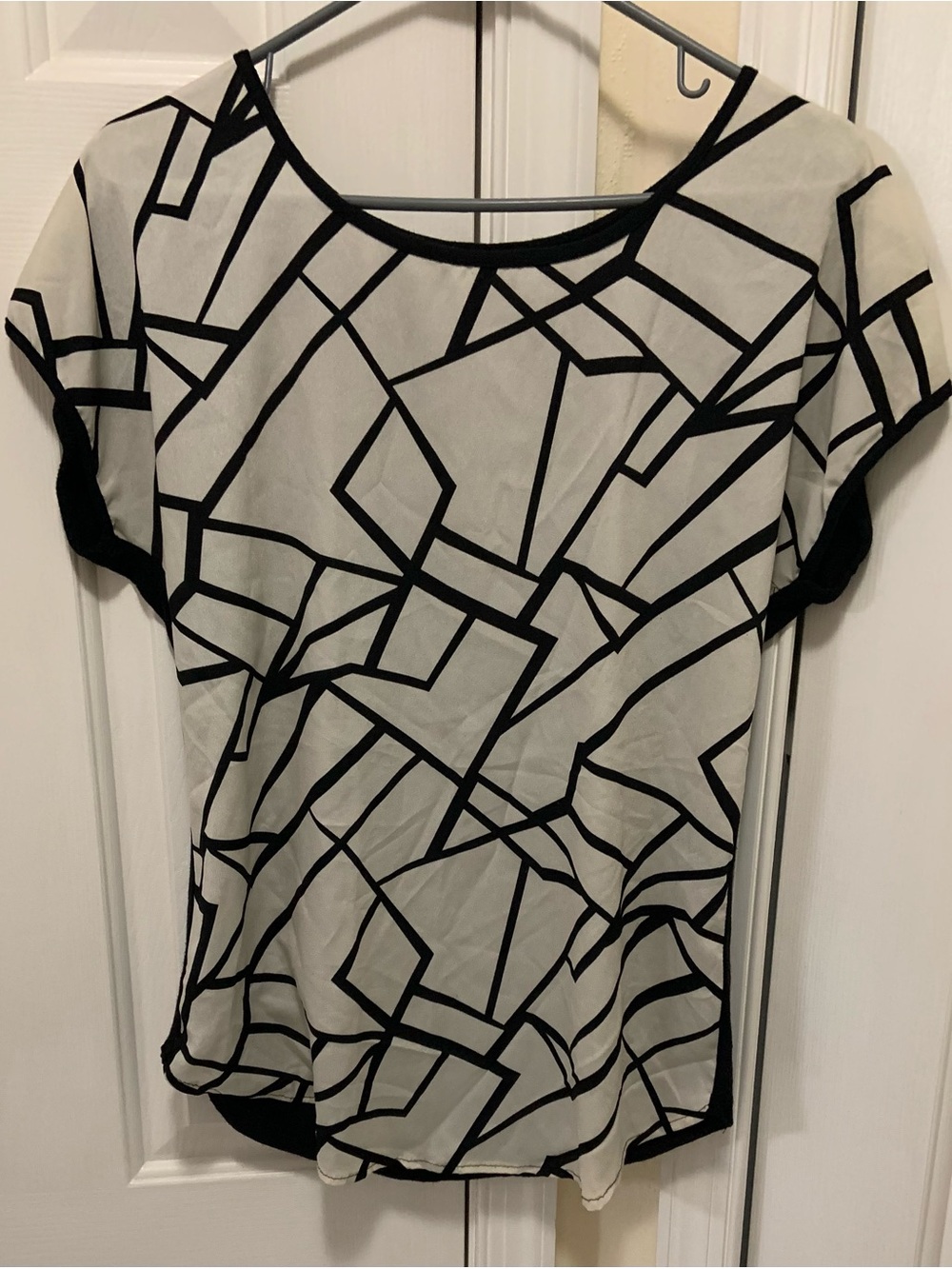 Geometric Black & White Short Sleeve Women's Top